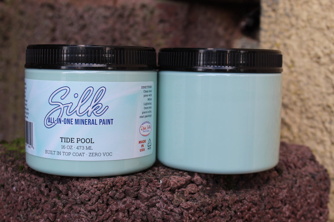 Dixie Belle “Tide Pool” Silk Paint